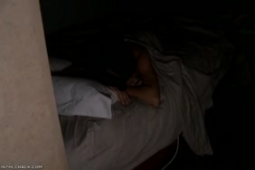 Porno femme endormi sodomiser
