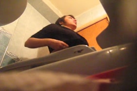 Femme de ménage baisse son fils en langue française xnxx