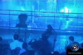 Fille fait sexe avec garsat