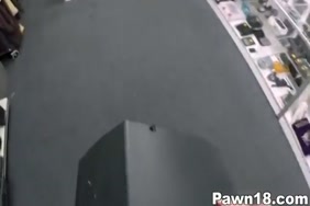 Belle femme au grosse fesse basé en someil