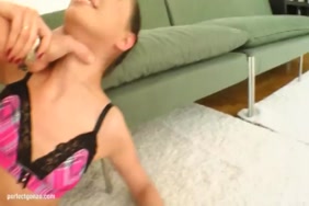 Filles vièrge videos