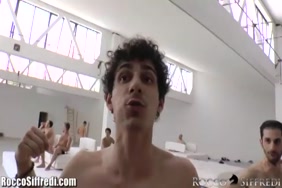 Brazz viloise baise avec chien