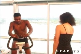 Il baise tata qui dort