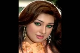 Femme awoulaba nue en video