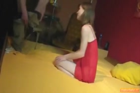 Porno grand soeur baisse petit frère.com