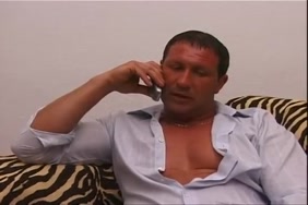 Wwww.xxxx une petite fill avec un grand.com xxx