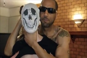 Xnxx lejeune avec sa mere