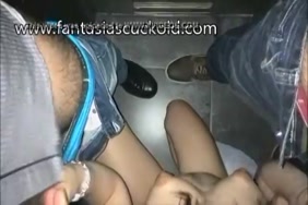 Porno dechirer les habits