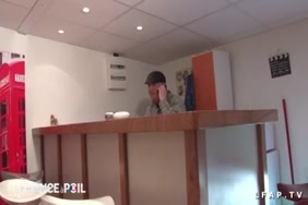 Www.vidéo pornographique de famme et chien