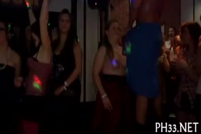 Xxxl femme avec des animaux