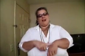 Les grosses fesses vierge en baise
