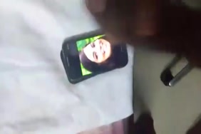 Maman dort je bande