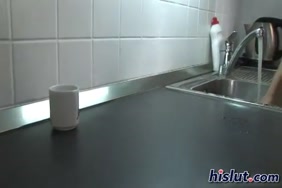 Il soumet sa mere porno
