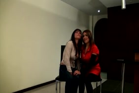 Video coute porno kritaka sengar a t�l�charger