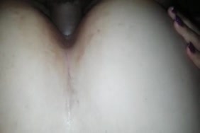 Une femme qui couche avec chien porno
