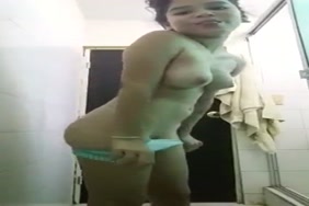 Six fammeavc mouton