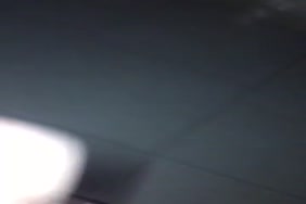 Haciendo el amor a escondidas de su esposo