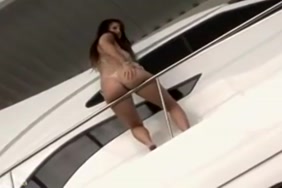 Les animaux et les femmes video porno sur youtube