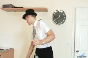 Porno petit taille tre cour