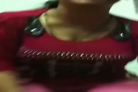 Seins nu des belle folle américain e
