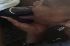 Www.une femme avec peni.com