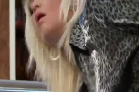 Sxy tube femme avec animal