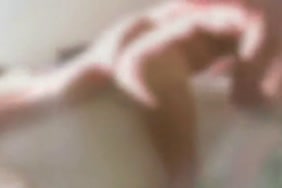 Porn des hommes qui baisse des animaux
