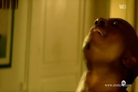 Images de belle très sexy au grosse fesses et gros sein en string