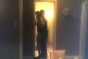 Xnxx il baise sa soeur