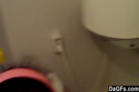 Pornoelle baise avec son petit fr�re
