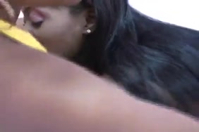 Rihanna dans sa chambre videospornno