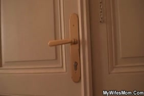 Vidéo de grosses fesses femme africaine poilus durée 4munite