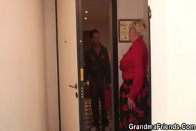 Fkilm pornofamme avec famme